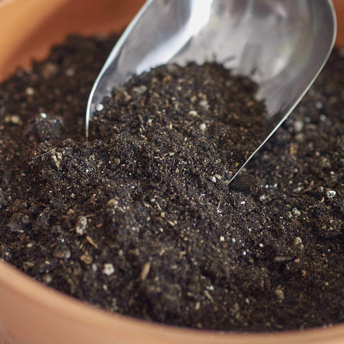 Indoor Plant Potting Soil - Puck - Plantonio